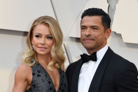 Kelly Ripa is married to American actor Mark Consuelos.